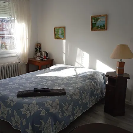 La Maison B Et Jb 2 Grandes Bed & Breakfast 3*